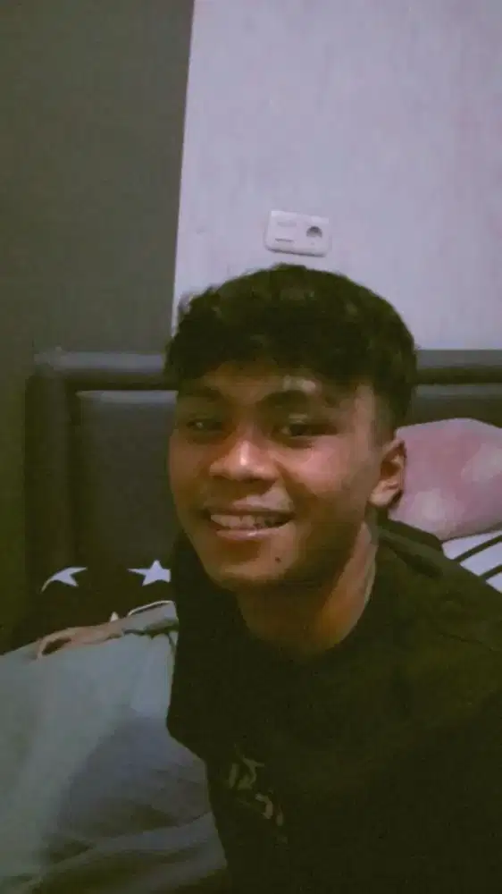 Cari loker siapa tau ada di sini