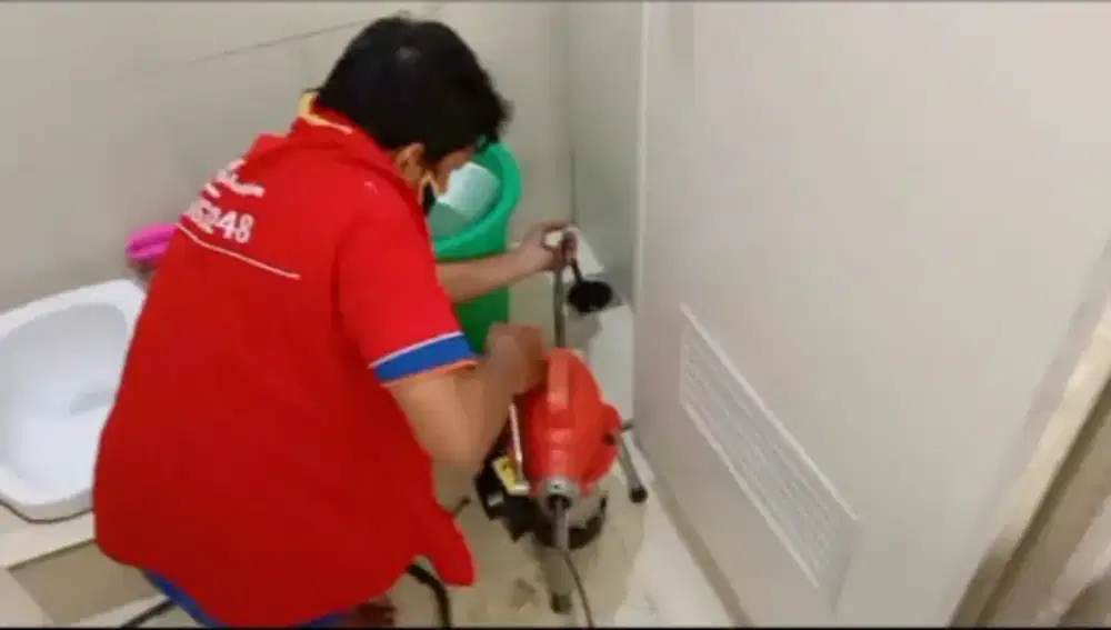 Ahli tukang plancaran Kamar mandi wastafel mampet tanpa bongkar CIPADU