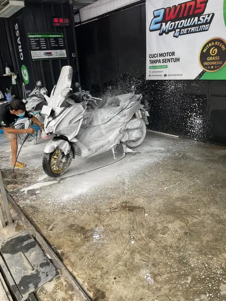 Di butuhkan segera operator cuci, poles & detailing motor