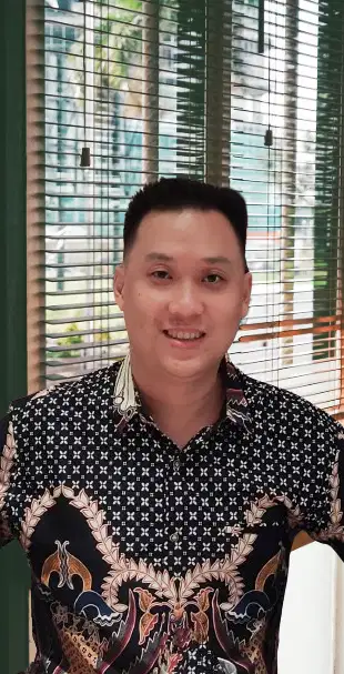 HENDRY HALIM, SE