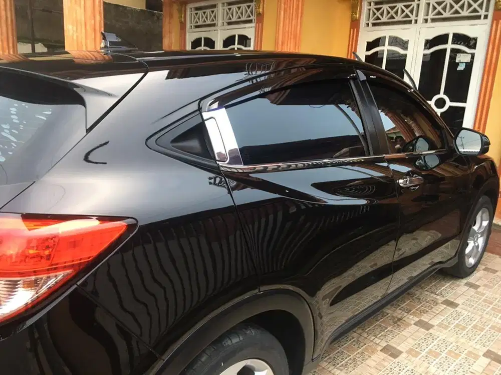 Salon mobil / poles mobil panggilan