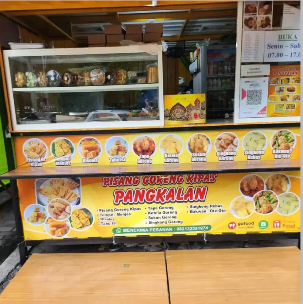 Penjual pisang kipas (goreng pisang kipas/serabutan)
