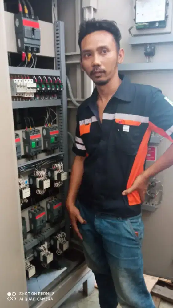 Tukang listrik panggilan 24 jam