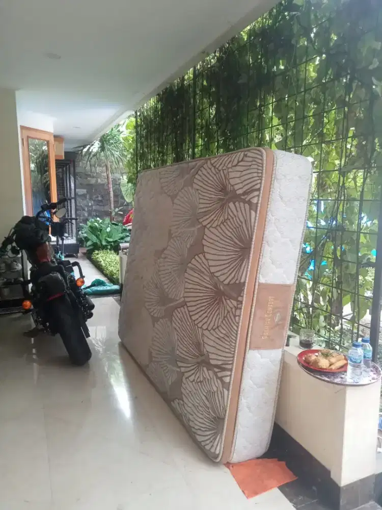 Jasa cuci kasur sofa jok mobil kursi kantor dll