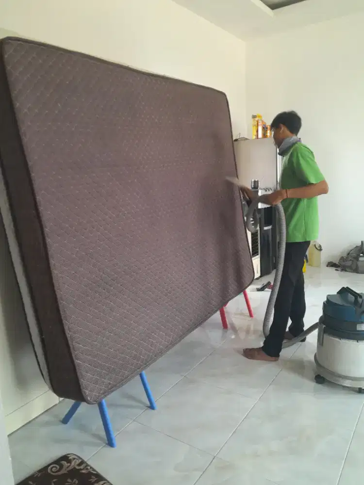 Jasa cuci kasur sofa jok mobil