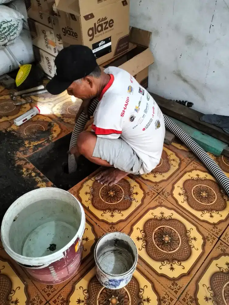Sedot WC penuh Gedangan