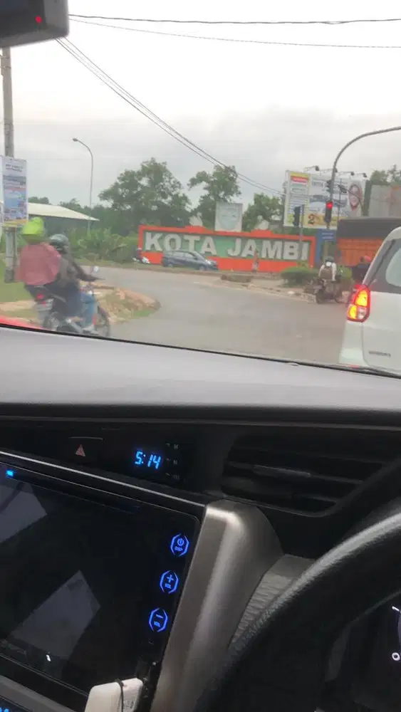 Saya membutuhkan pekerjaan bukan cari pekerja