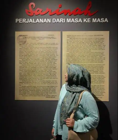 Mencari Pekerjaan Staff Administrasi Data, Dokumen
