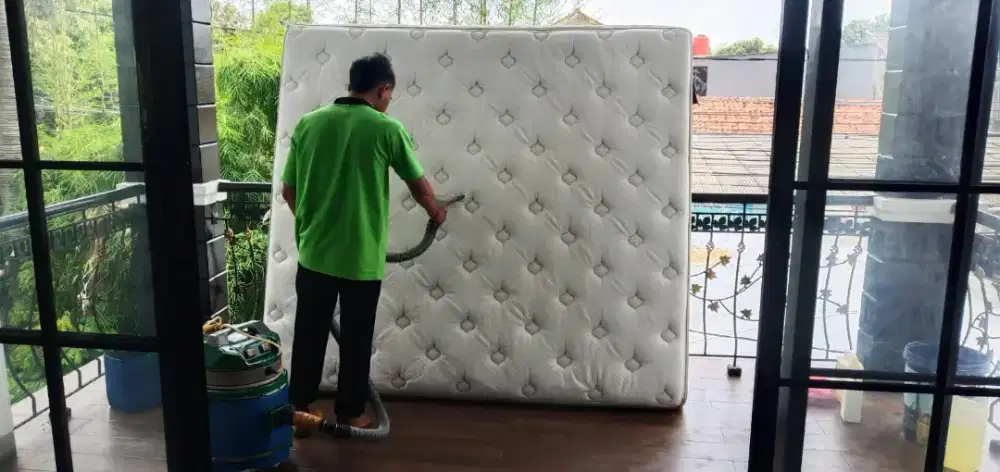 Jasa cuci kasur sofa jok mobil