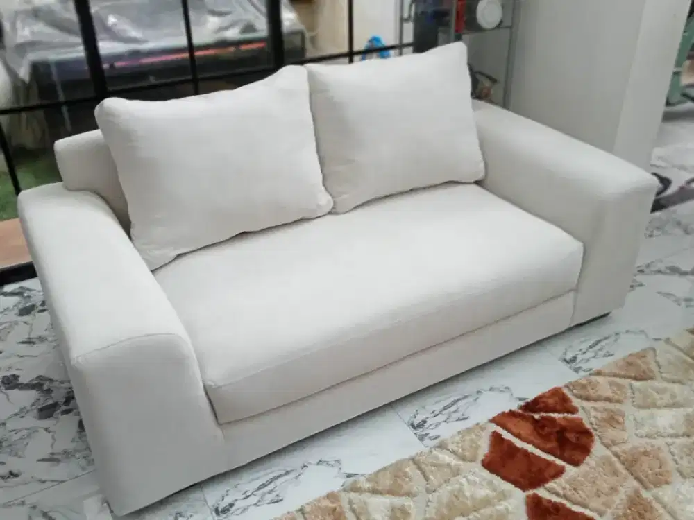 Service sofa melayani Hom service