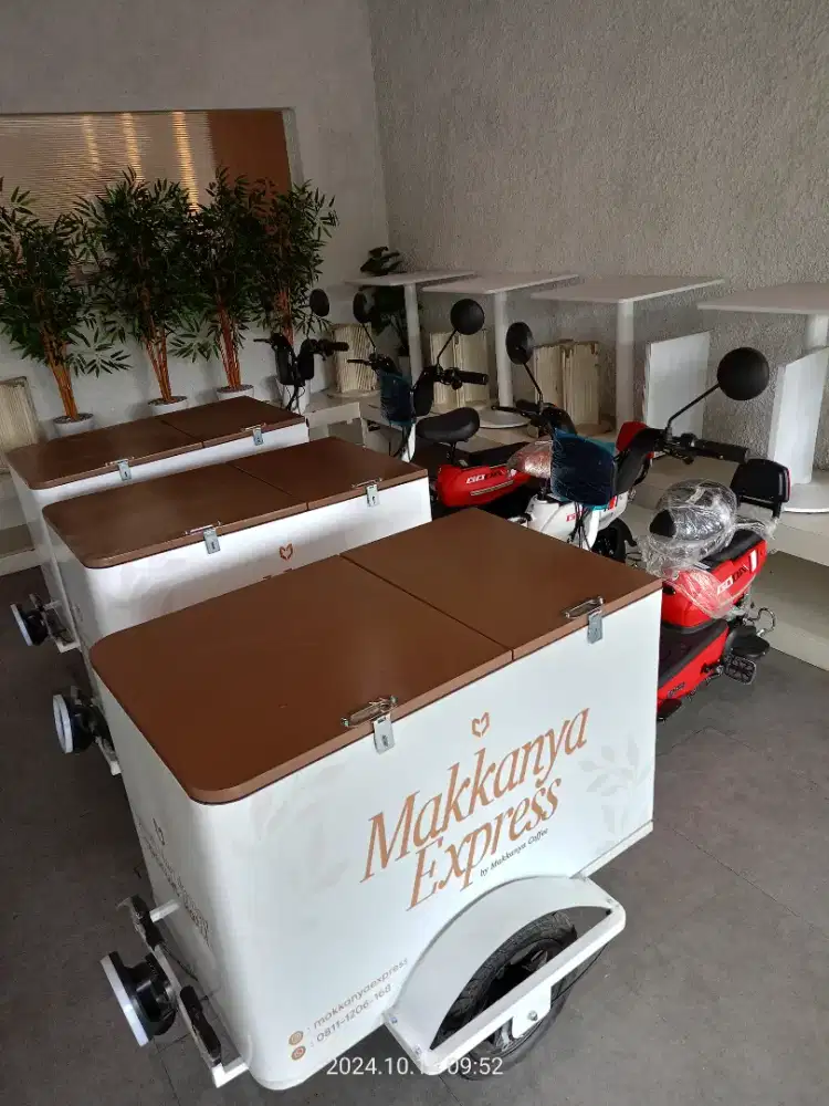 Riders Jualan Kopi Keliling