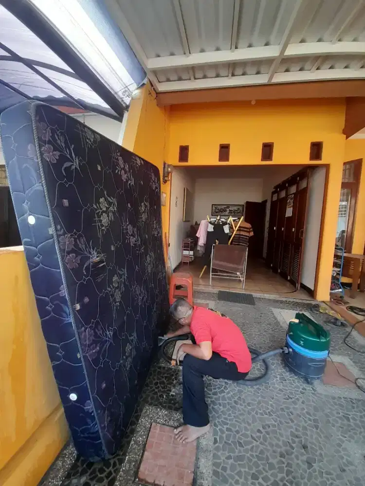 Jasa cuci kasur sofa jok mobil