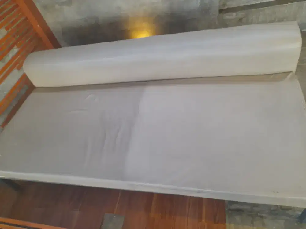 JASA LAUNDRY/CUCI SOFA DAN KASUR