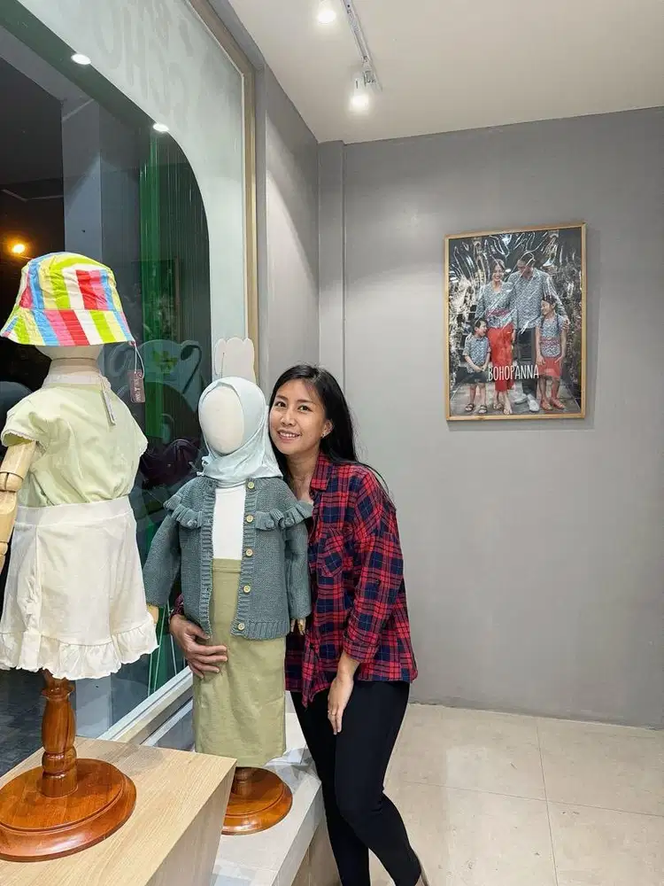LALA DHANi