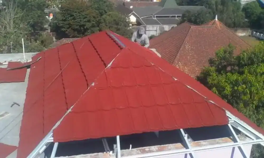 Bongkar pasang rangka atap baja ringan SNI Berikut Bahan