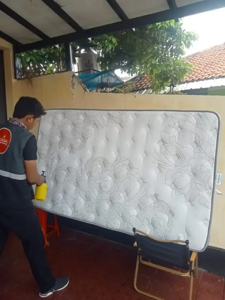 Jasa cuci karpet vinyl kasur sofa jok mobil