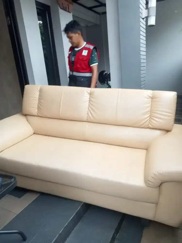 Jasa cuci kasur sofa jok mobil