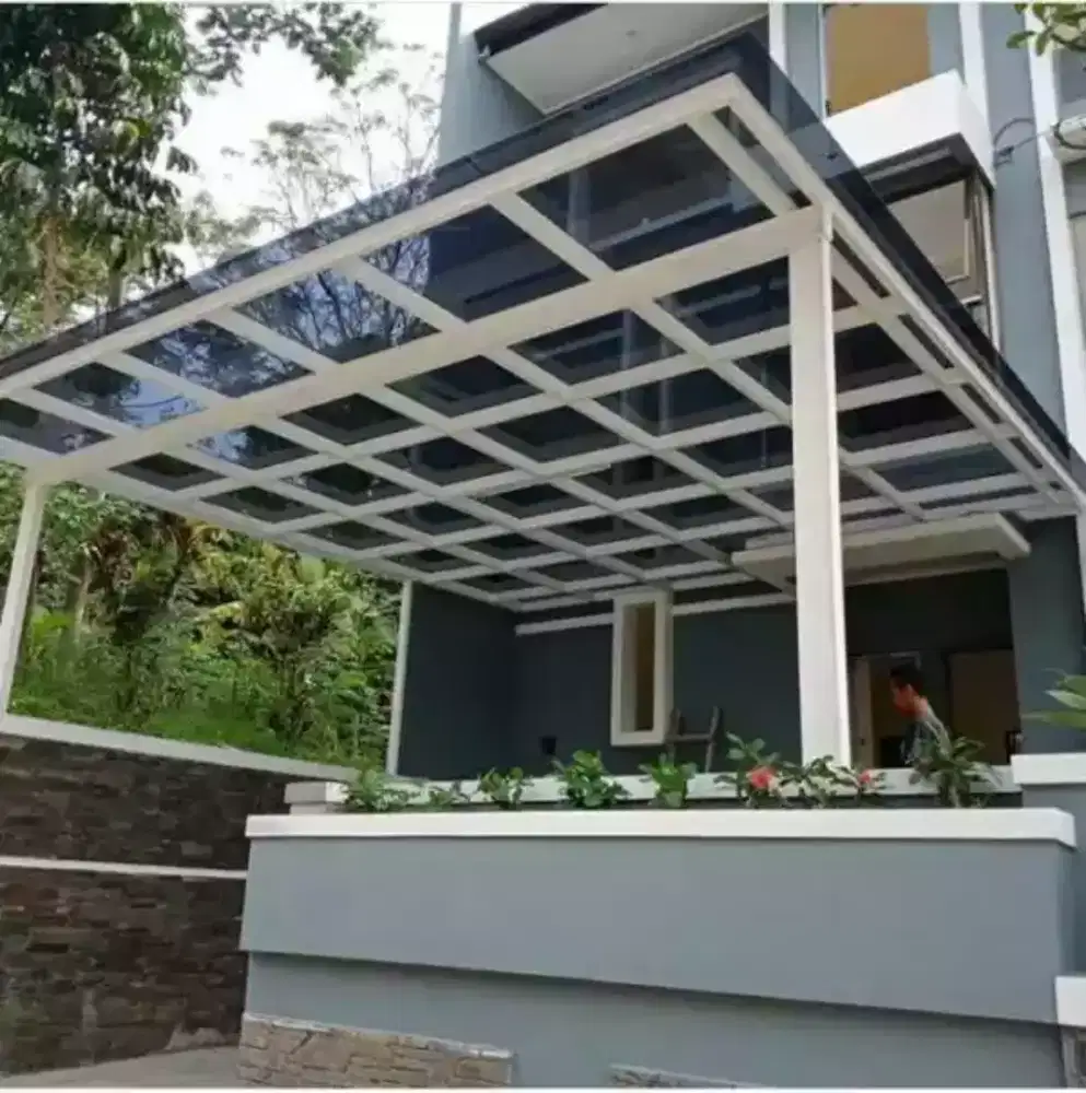 Pasang kanopi solarflat / solartuff rangka besi hollow galvanis