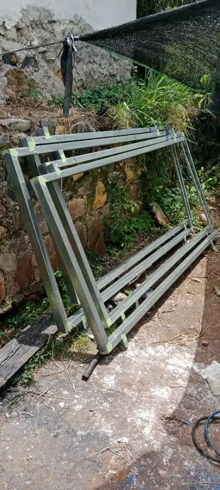 Tukang las panggilan