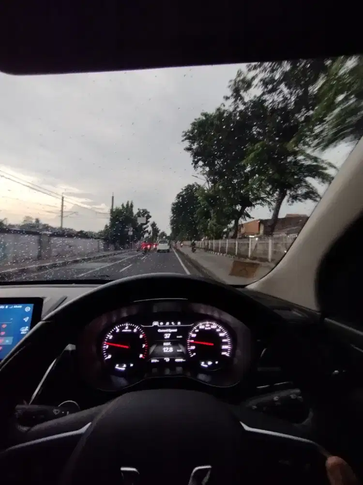 Jasa freelance driver pribadi/kantor