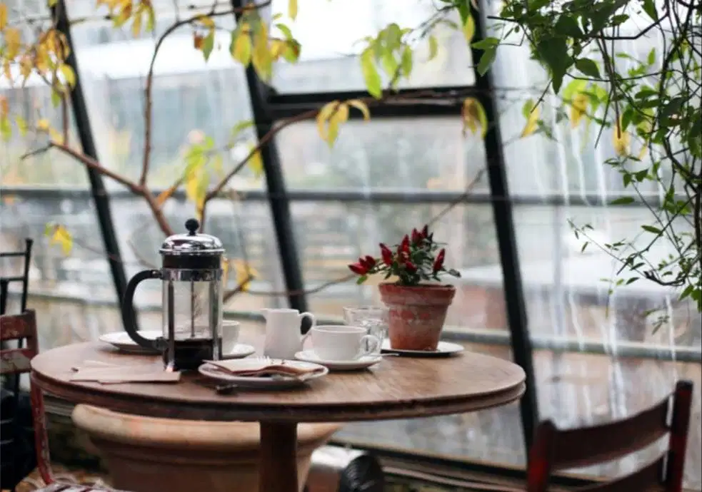 Dicari Waitress dan Barista untuk Cafe di Tebet