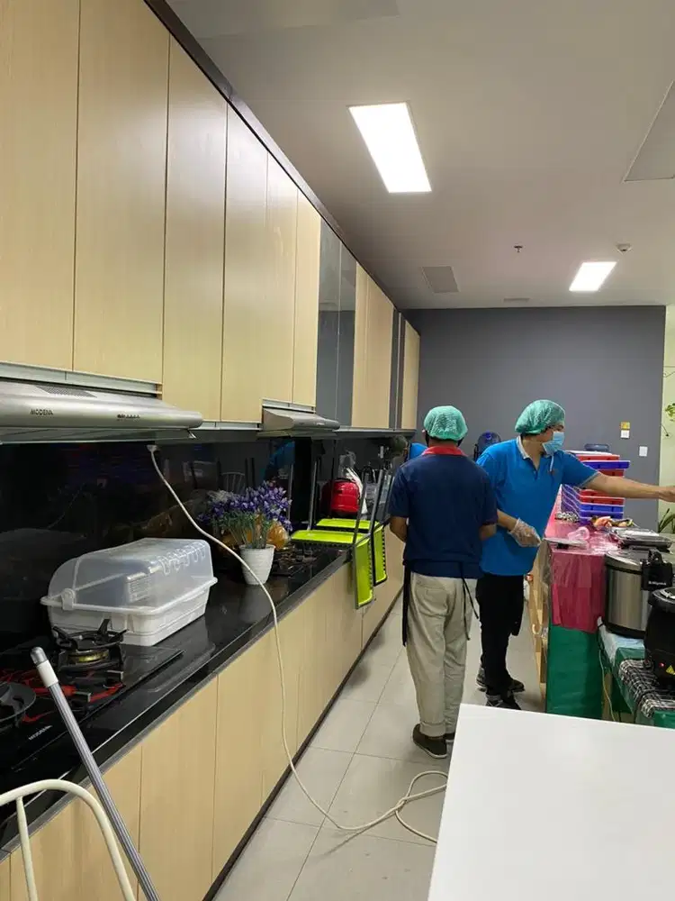 Dibutuhkan bagian waitress / service di Catering
