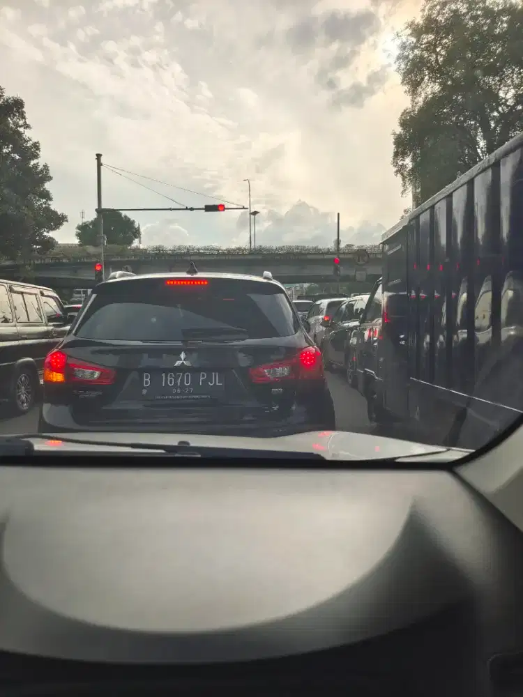 Driver pribadi supir pribadi sopir