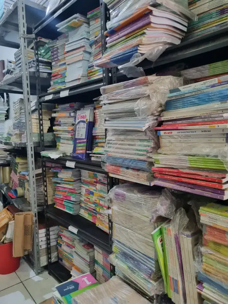 Lowongan Kerja Admin dan Editor
