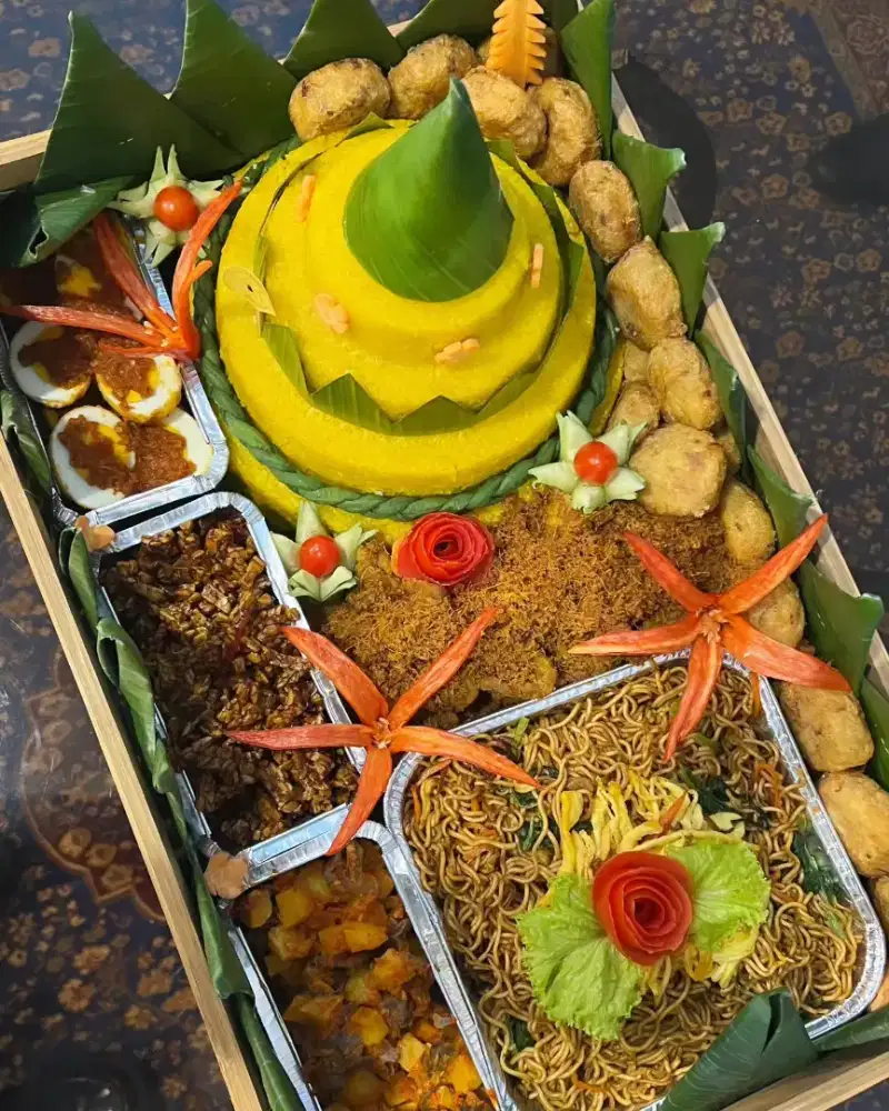 Dicari seorang karyawati yg bisa masak