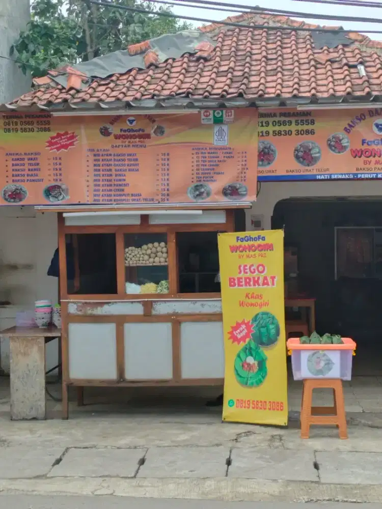 Dibutuhkan karyawan Bakso