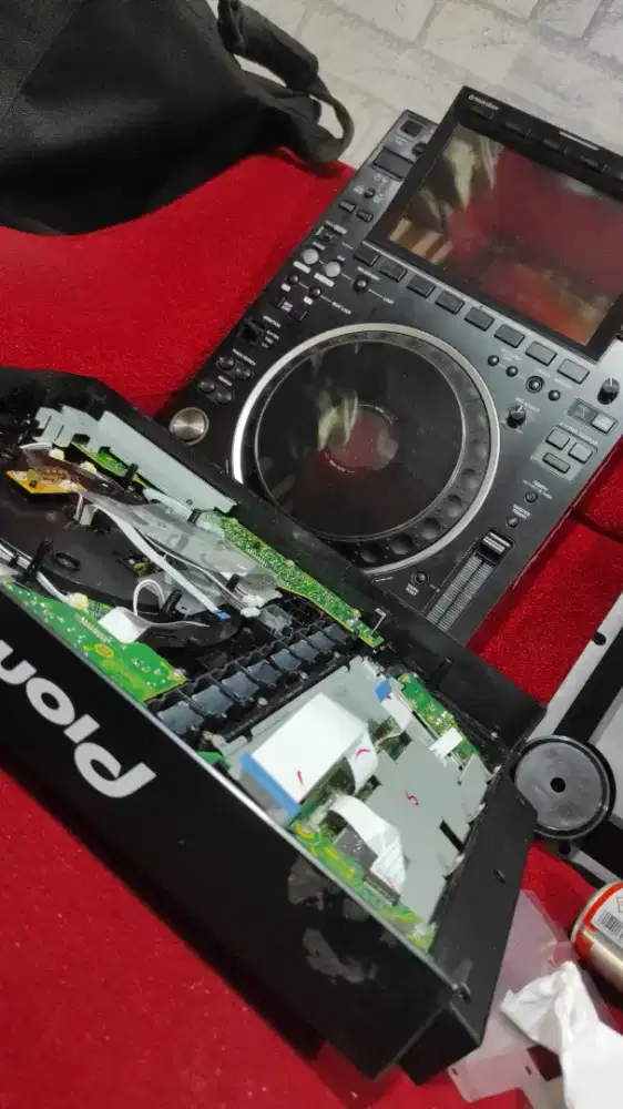 SERVICE ALAT DJ SERVICE DITEMPAT