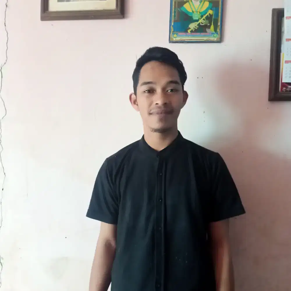 Semoga disini ada orang baik , lagi nyari kerjaan yg penting halal