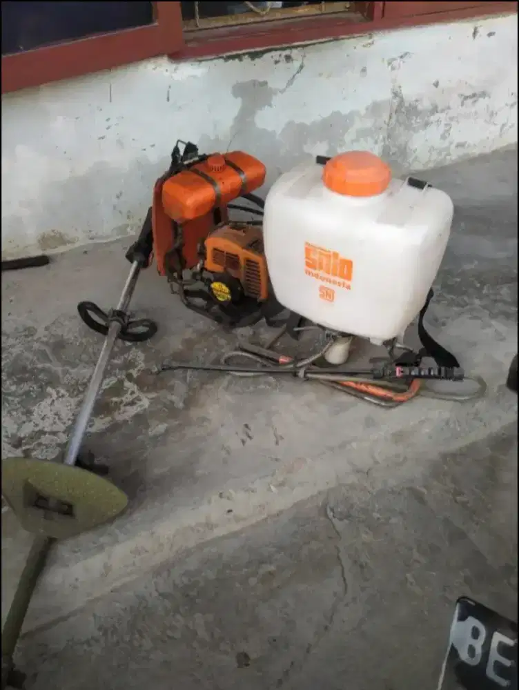 Jasa potong rumput dan semprot