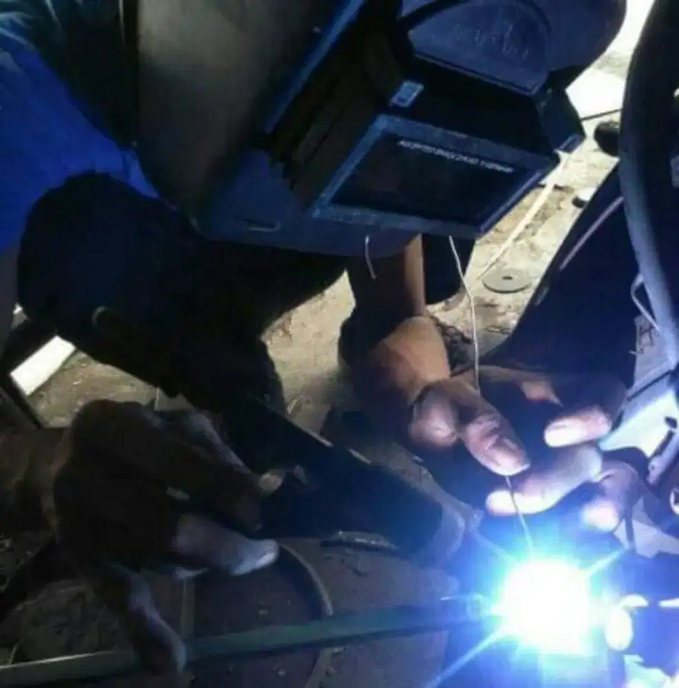 Mencari pekerjaan tukang las argon atau listrik