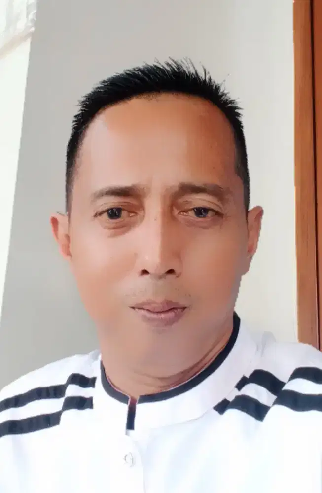 Toni Azhari