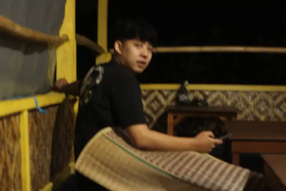 Mencari pekerjaan tetap