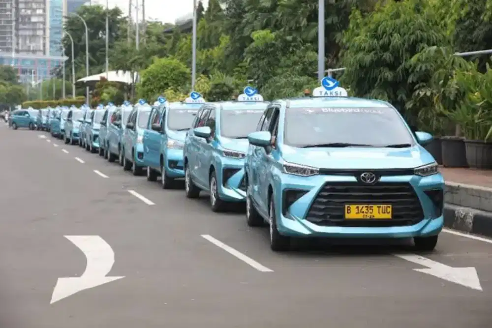DIBUTUHKAN CEPAT 100 Pengemudi/Sopir/Supir yang bersedia