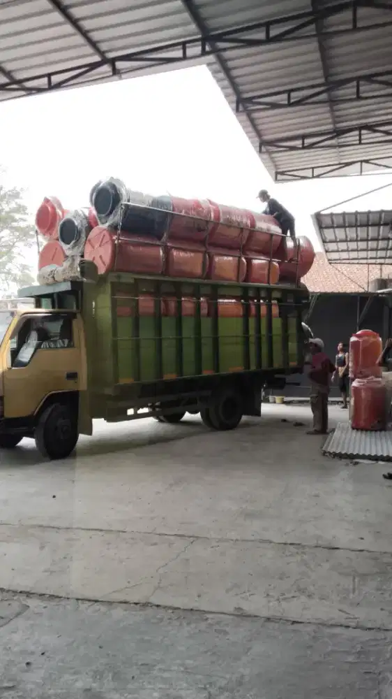 Dibutuhkan supir truk