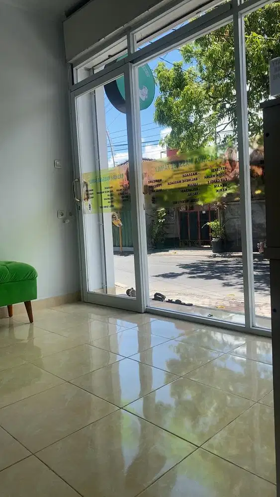 Terapis berpengalaman