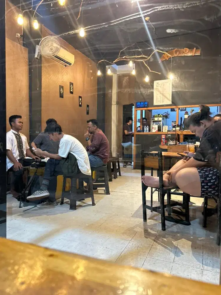 Lowongan Dibutuhkan segera karyawan cafe