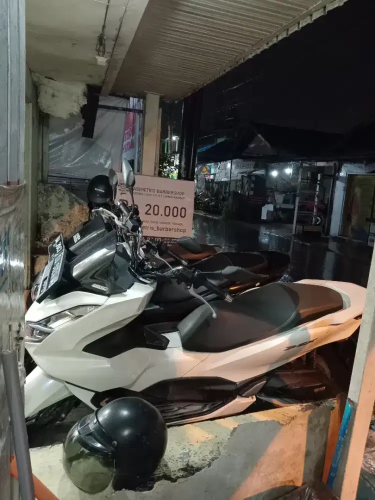 Dicari laki2 yg handal dlm potong rambut