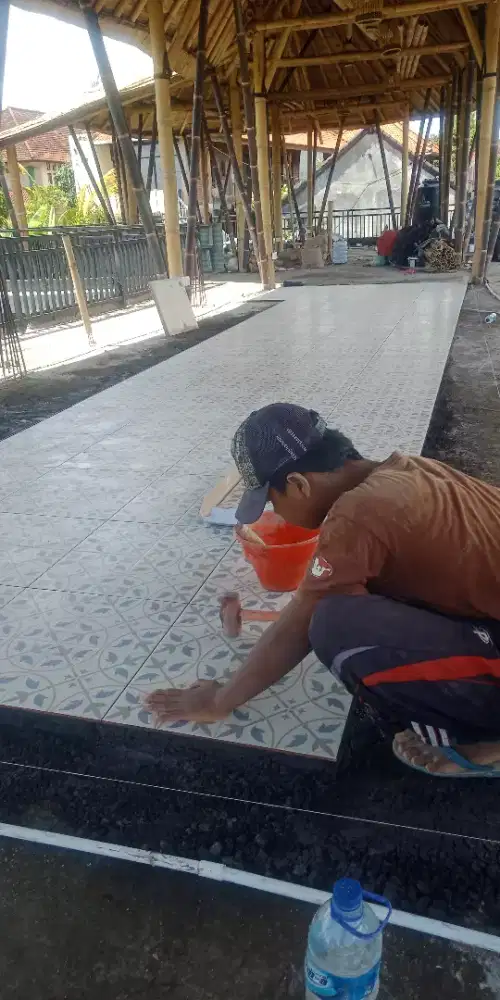 Jasa TUKANG keramik & cat tembok