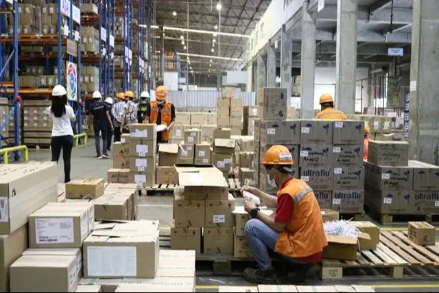 Staff Packing Gudang
