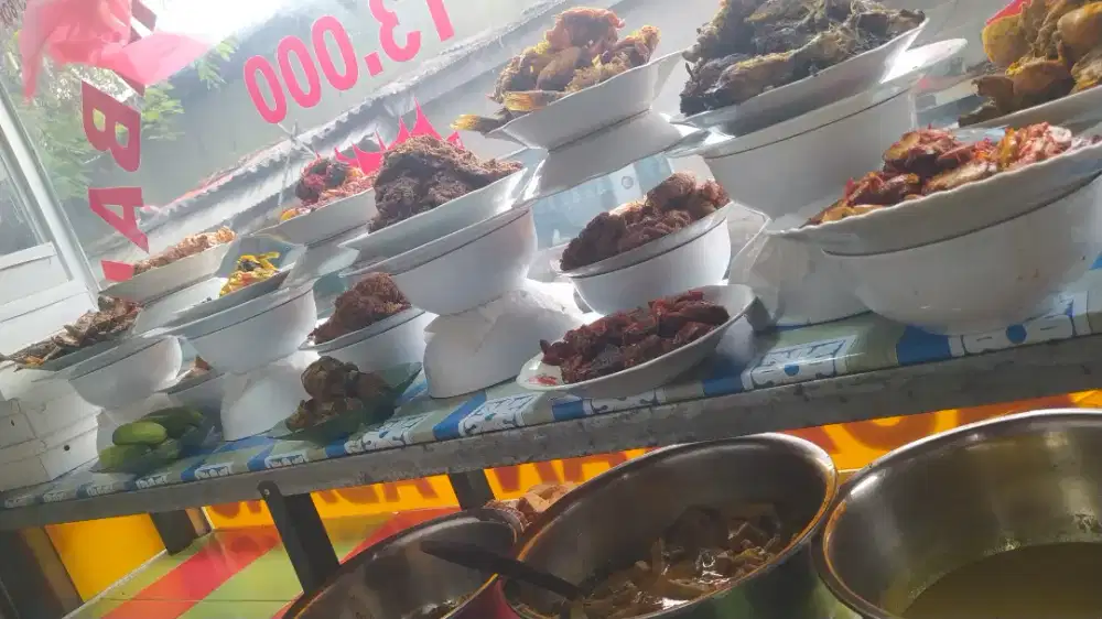 Bantu masak makanan padang