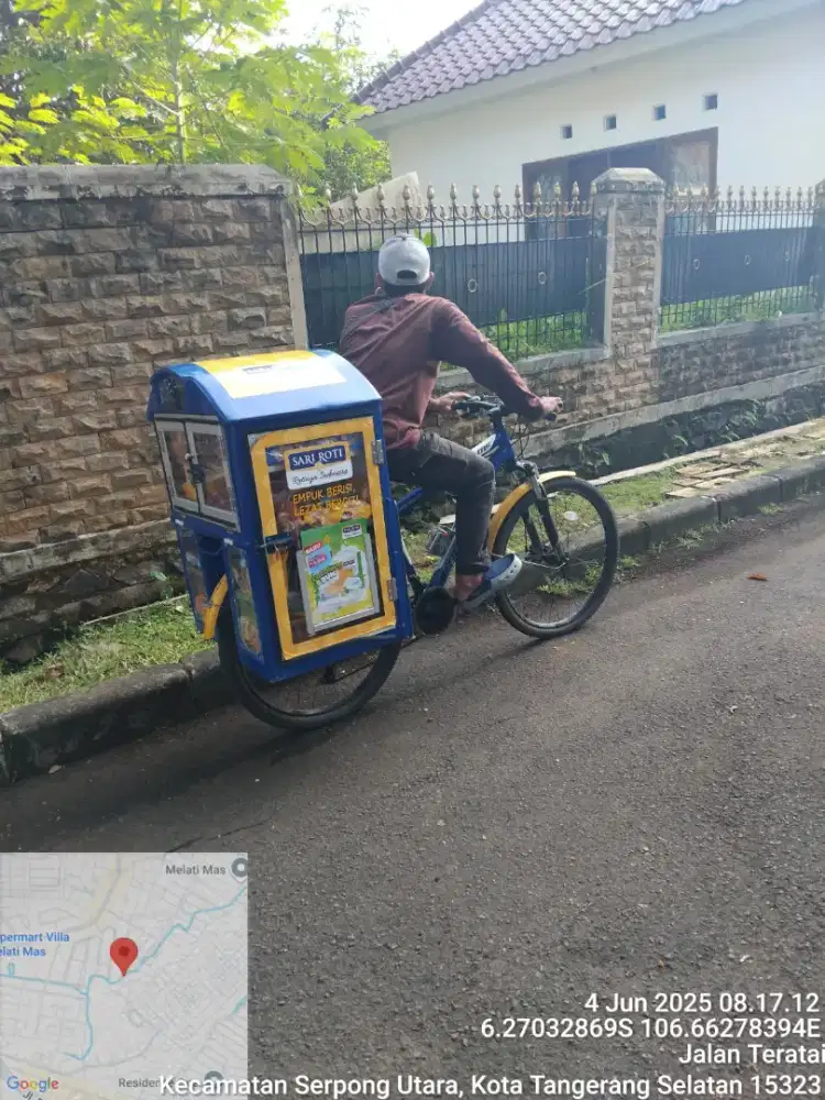 Hawker sari roti keliling