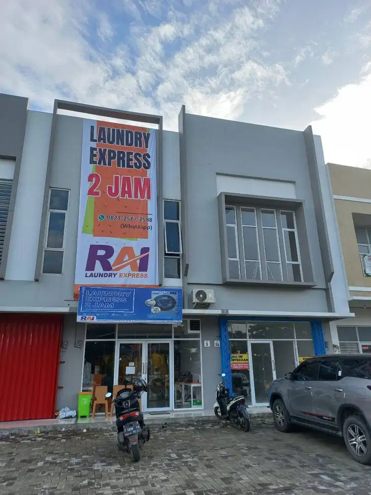 Kasir, Customer Service dan Operasional Laundry