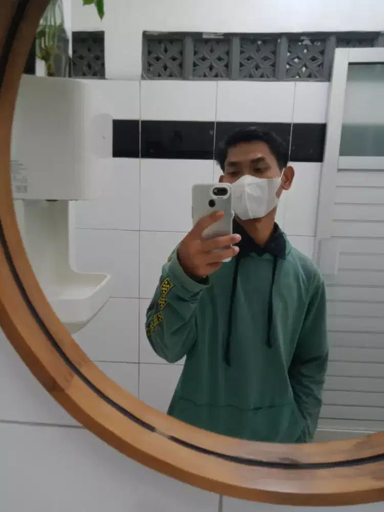 Mencari pekerjaan dan menerima supir panggilan