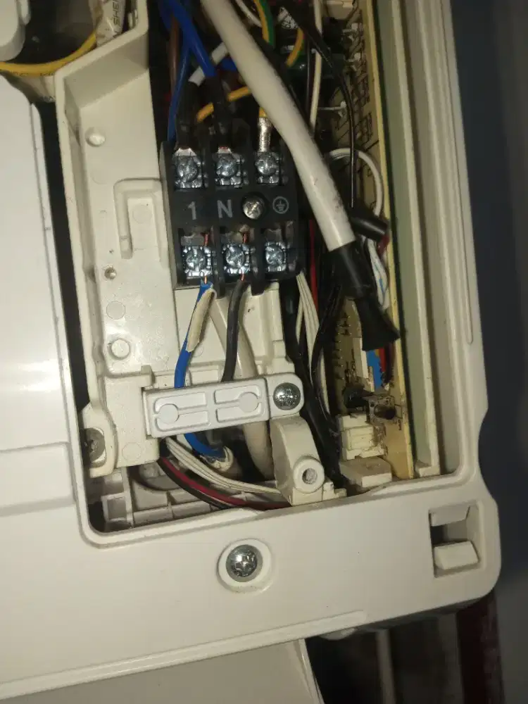 Jasa service AC