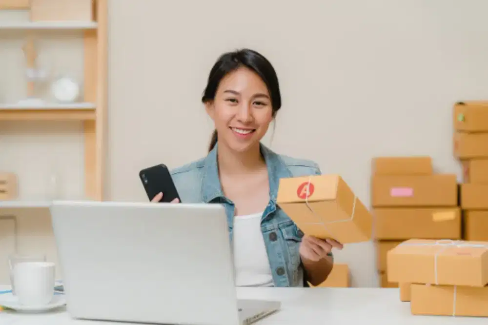 Admin online shop mengerti komputer