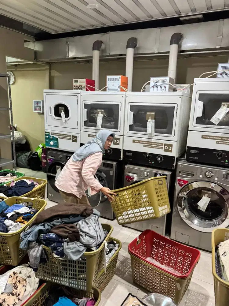 Staff Laundry Bagian Produksi Setrika/Cuci